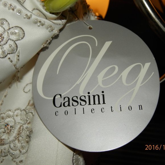 nwt oleg cassi wedding dress and accessories - Picture 5 of 15